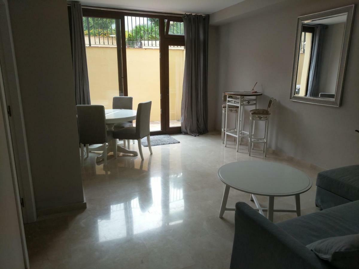 Casa Amarillo Marbella
